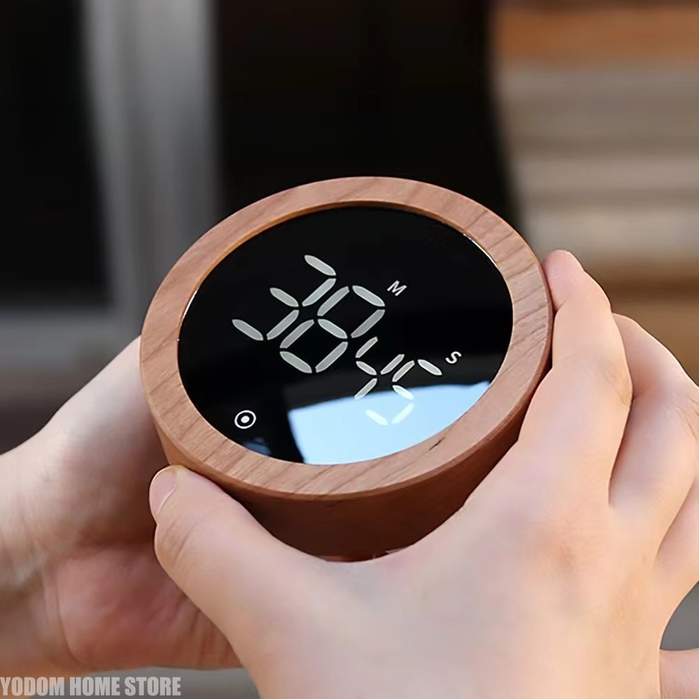LED Electronic Rotating Wood G - Electronics And Gadgets With I recension och pris